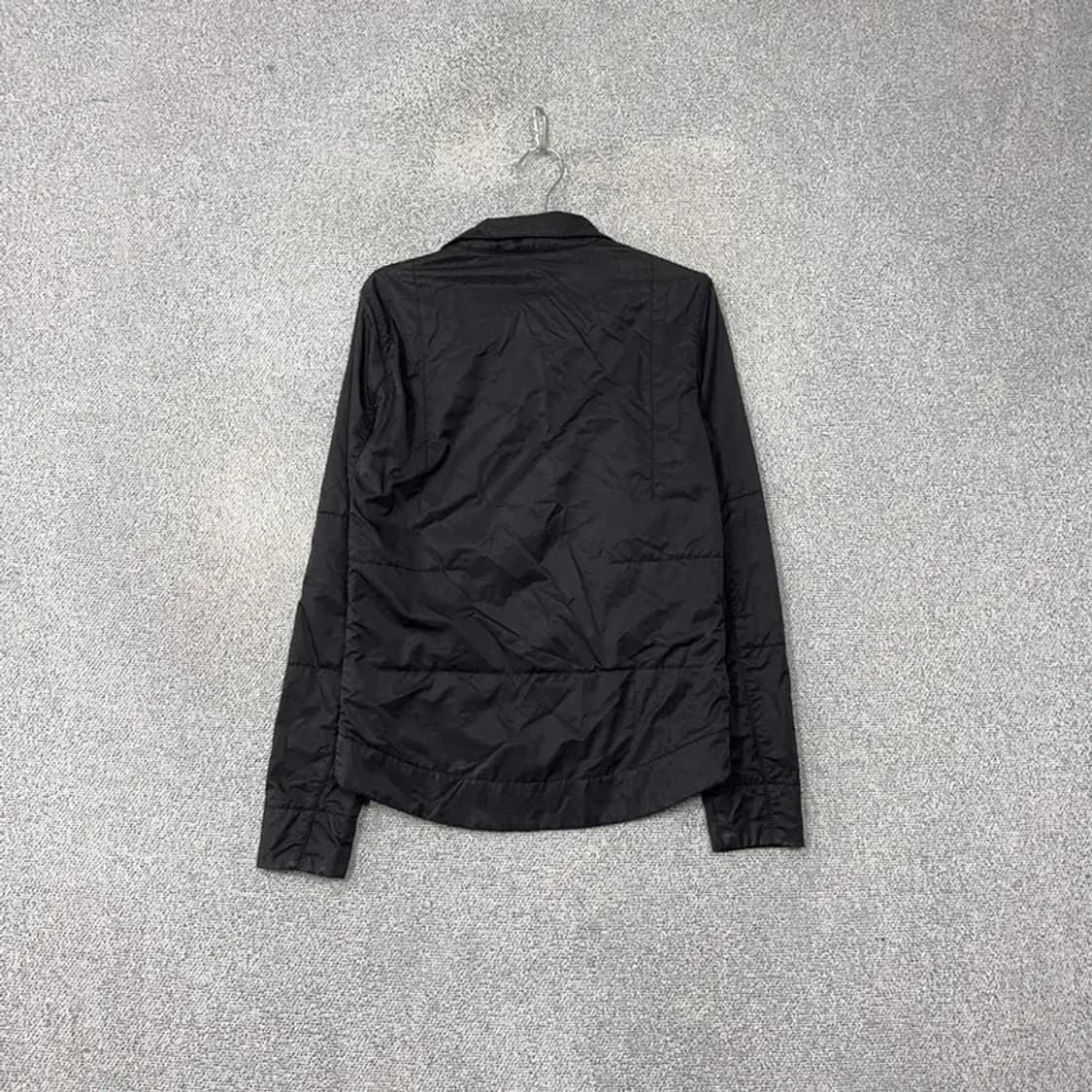 DKNY 블랙 남성 캐주얼 집업 자켓 S 상품이미지2