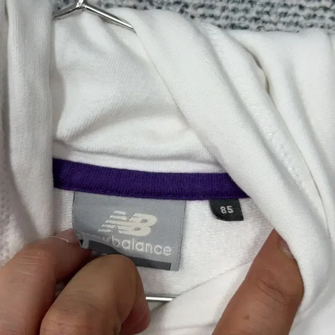 뉴발란스 프린팅 크림 후드티 85 상품이미지5