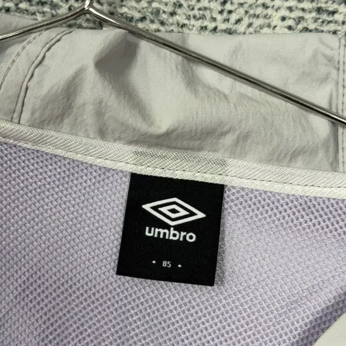 엄브로 라이트 퍼플 오버핏 바람막이 윈드 자켓 85(XS) 상품이미지5