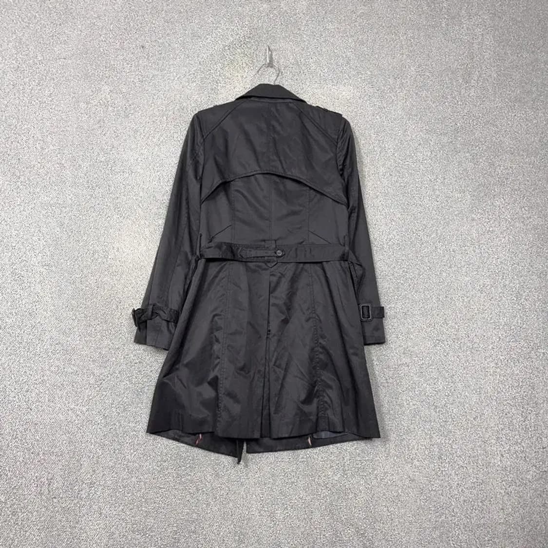 톰보이 블랙 클래식 트렌치 코트 90 상품이미지2