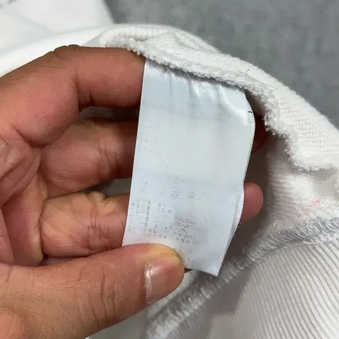 버커루 화이트 로고 맨투맨 L 상품이미지4