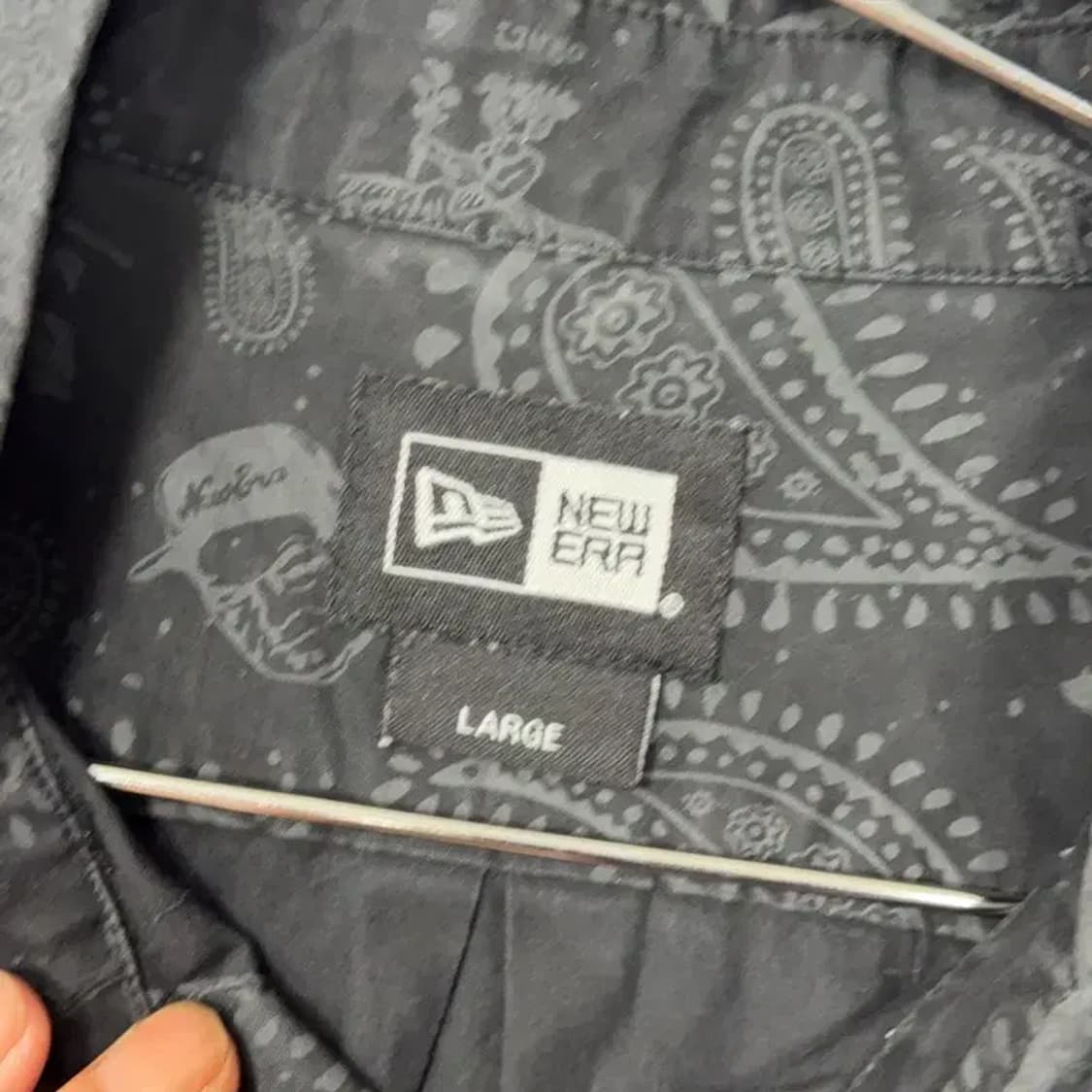 뉴에라 빈티지 패턴 셔츠 LARGE 상품이미지3