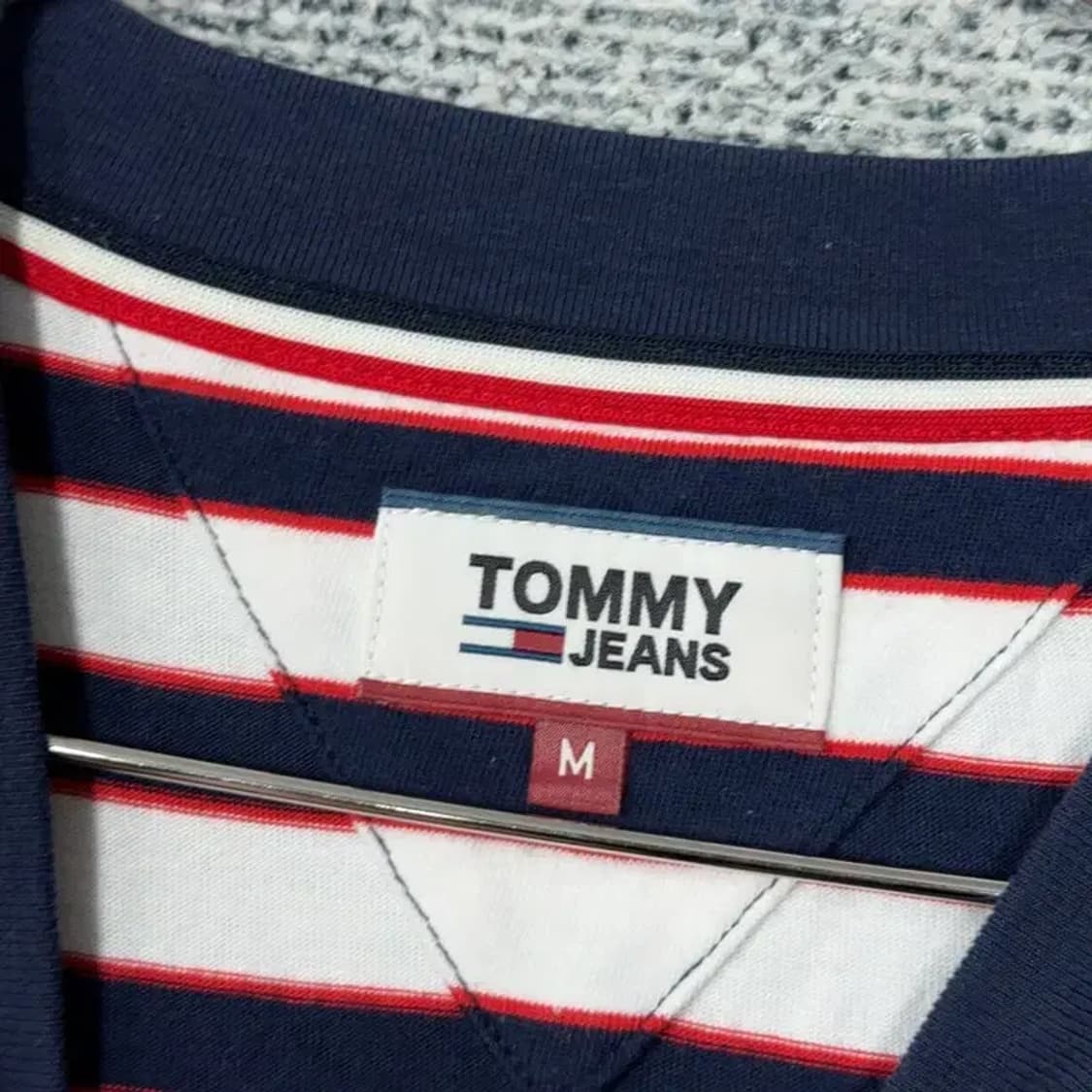 타미힐피거 스트라이프 로고 긴팔티 M 상품이미지3