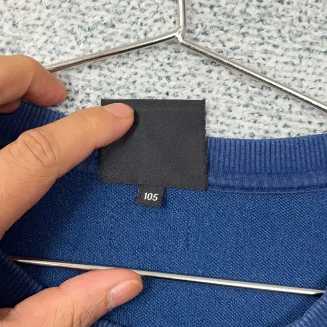 엠엘비 로고 네이비 맨투맨 105 상품이미지3