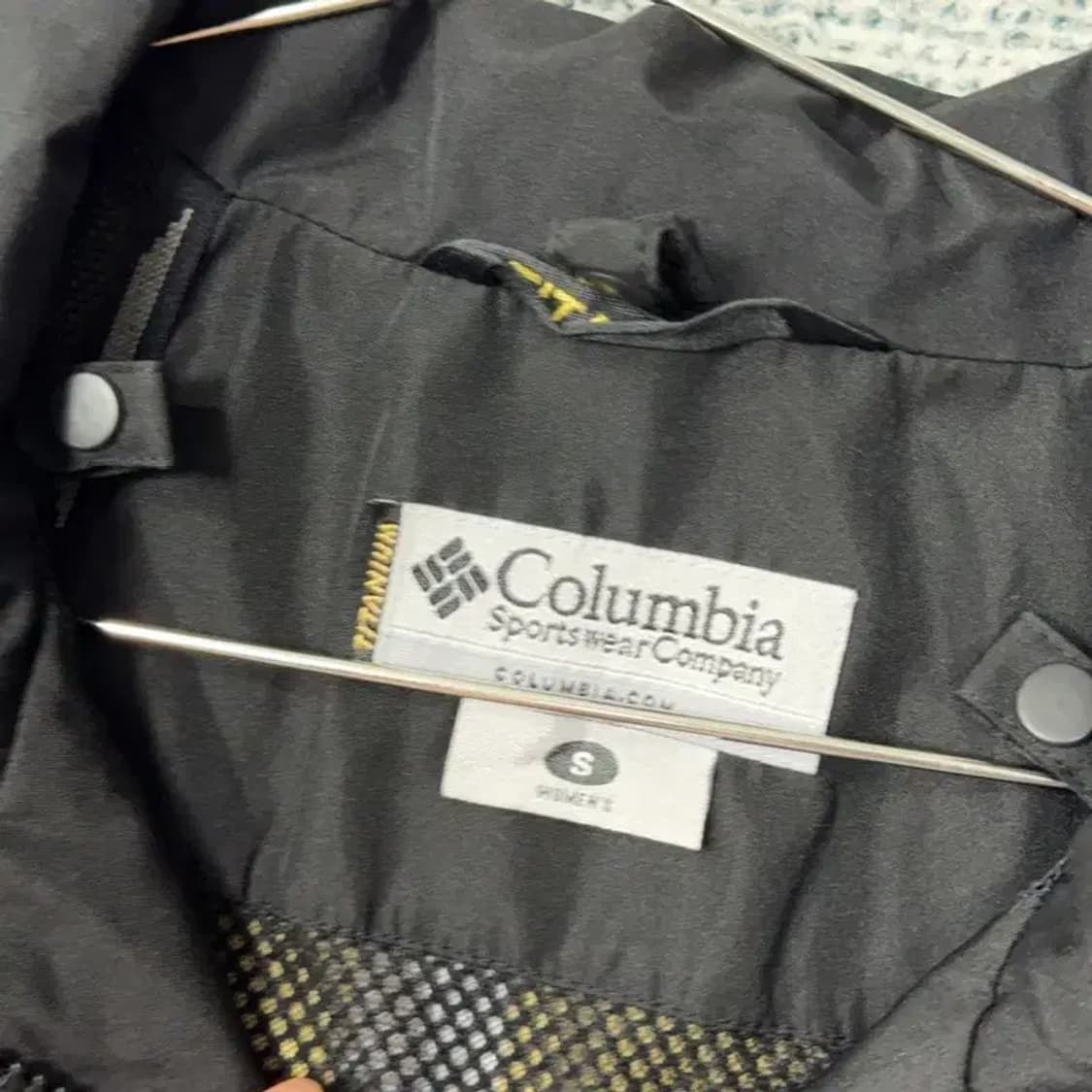 콜롬비아 블랙 로고 등산 기능성 바람막이 S 상품이미지5