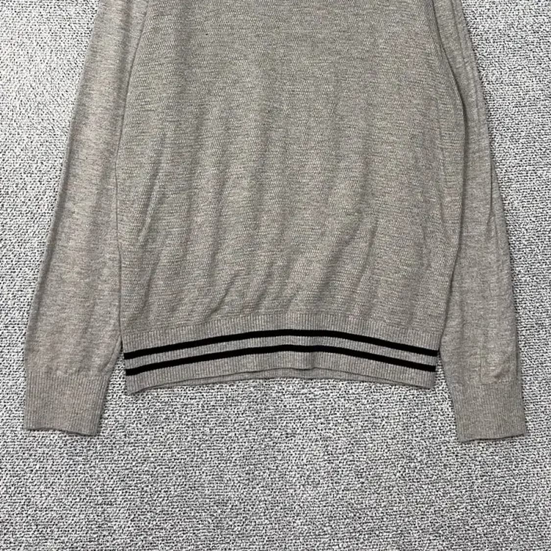 휠라 라이트 그레이 골프 반집업 니트 100 상품이미지4