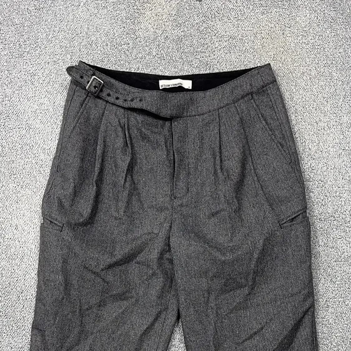 비슬로우 벌룬핏 그레이 울 벨티드 슬랙스 32 상품이미지3