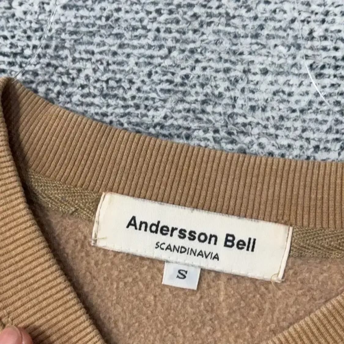 앤더슨 벨 프린팅 카멜 맨투맨 S 상품이미지3