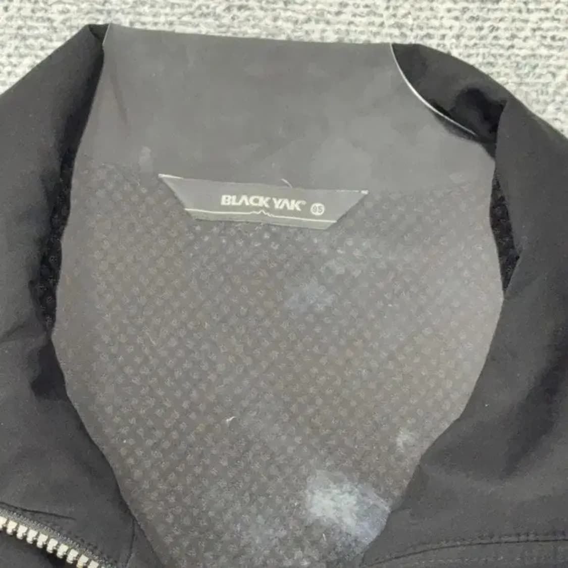 블랙야크 블랙 로고 기능성 바람막이 95 상품이미지3