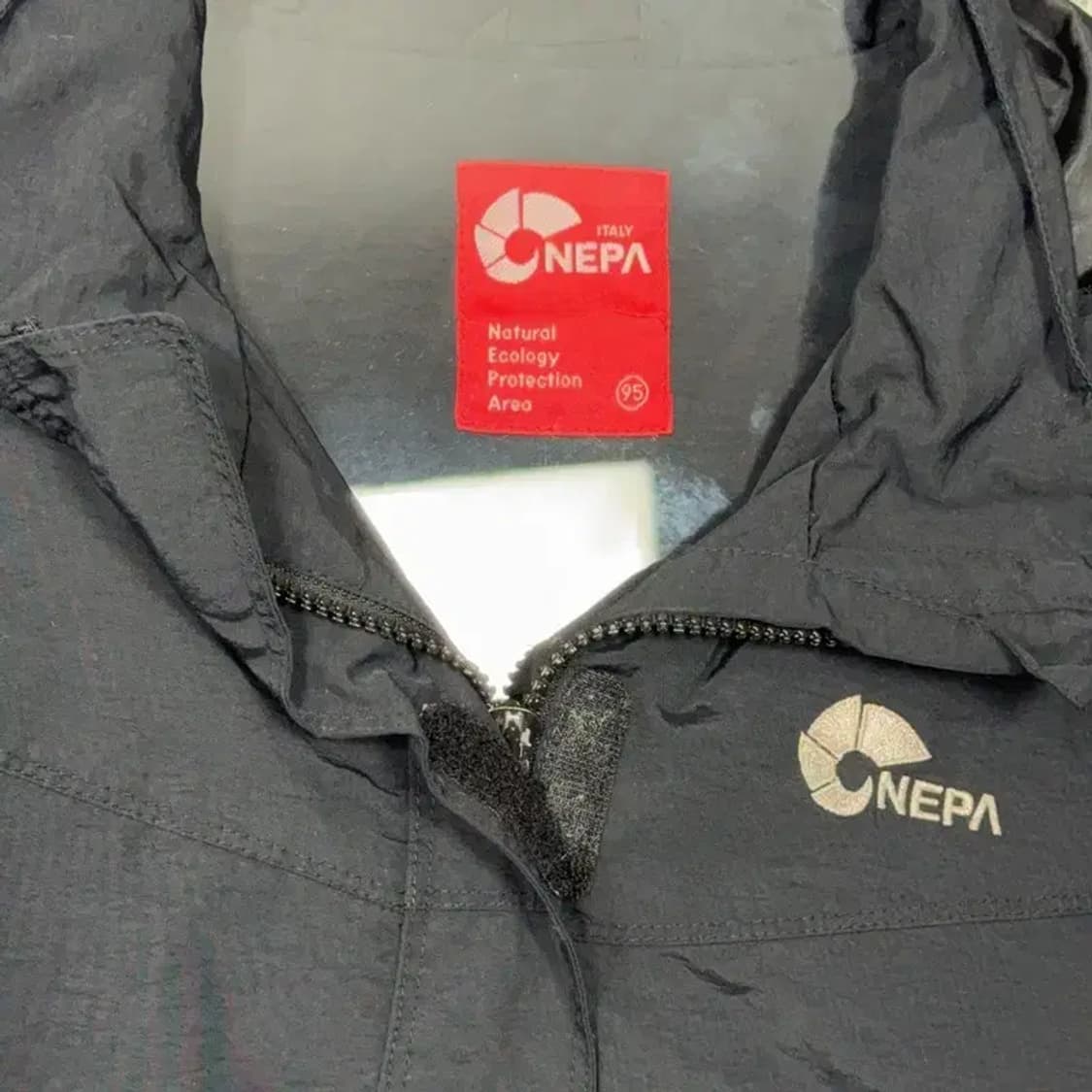 네파 블랙 로고 등산 기능성 바람막이 95 상품이미지3