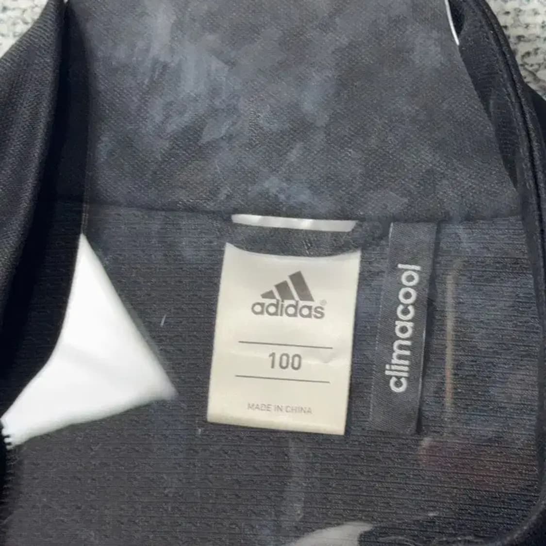 아디다스 블랙 로고 삼선 집업 저지 100 상품이미지3