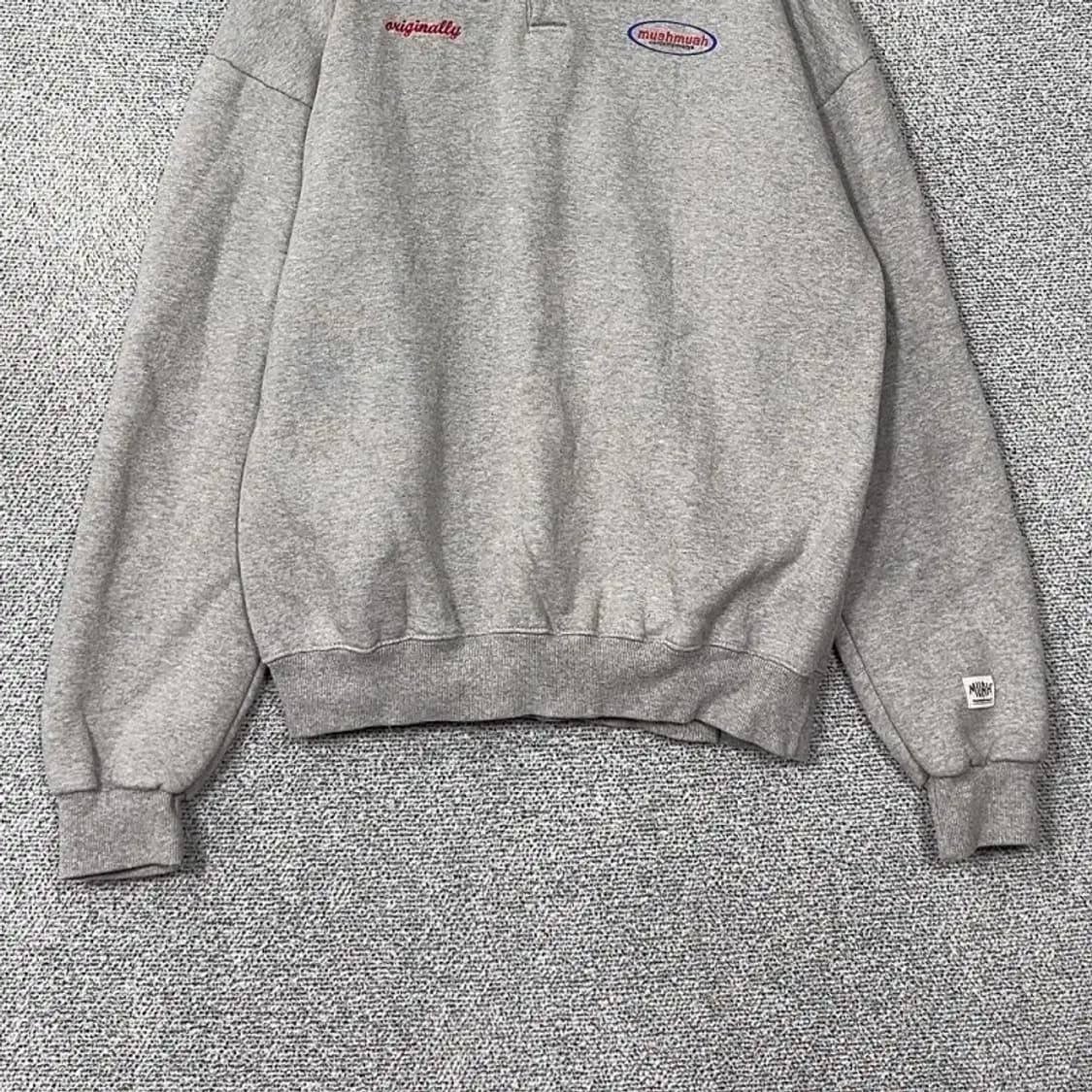 무아무아 라이트 그레이 버튼 스웻 맨투맨 F 상품이미지4
