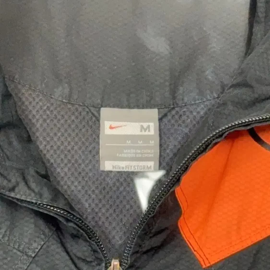 나이키 스톰핏 T90 운동 기능성 바람막이 M 상품이미지3