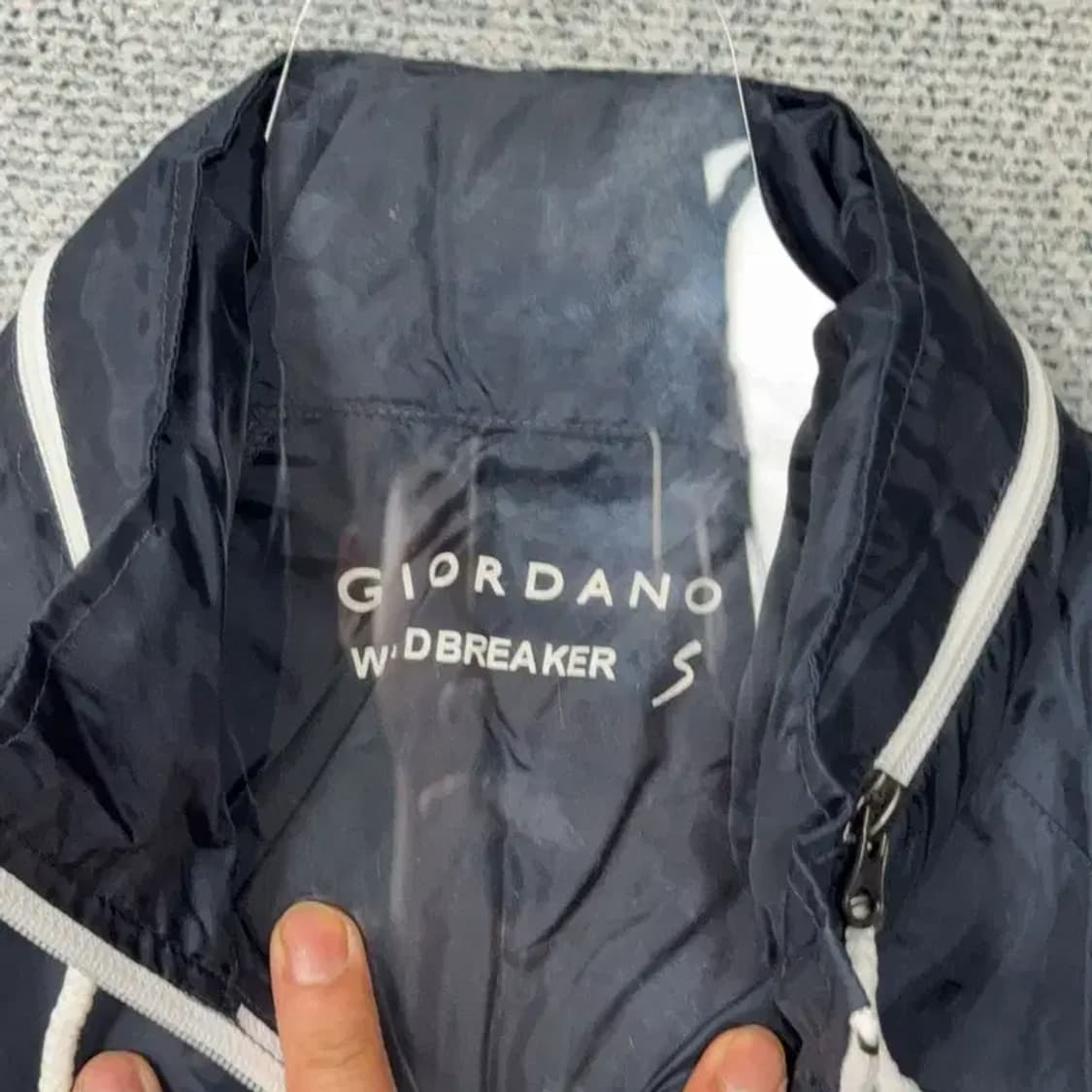 지오다노 네이비 캐주얼 바람막이 집업 S 상품이미지3