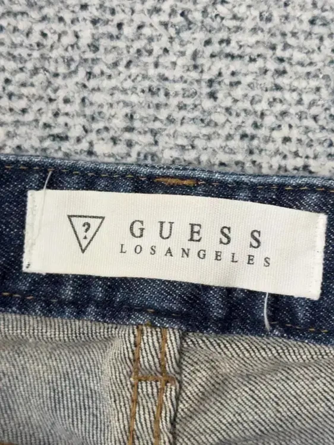 게스 여성 캐주얼 삼각 로고 크롭진 64(26) 상품이미지7