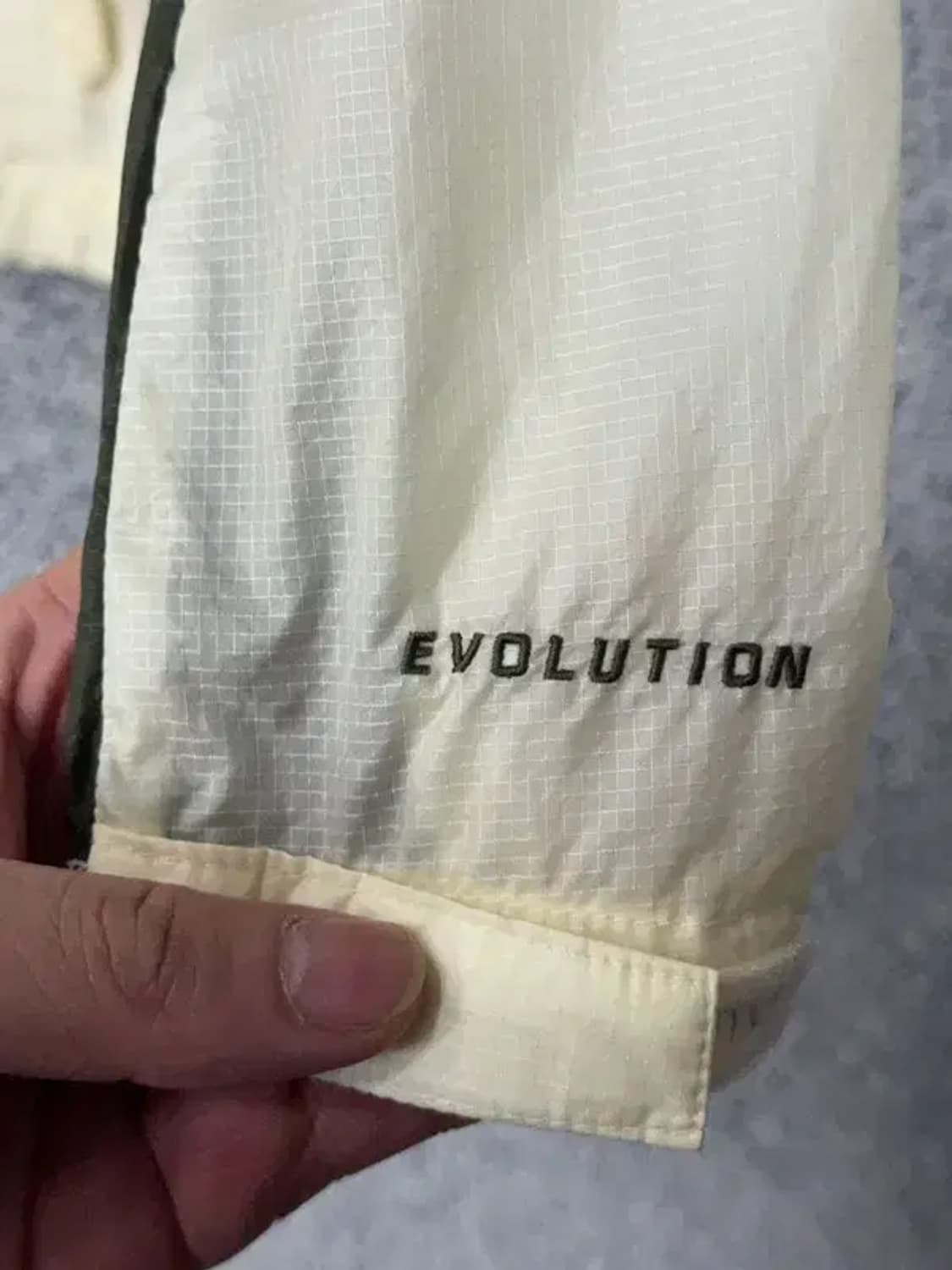 네파 크림 나일론 기능성 여성 바람막이 95 상품이미지7