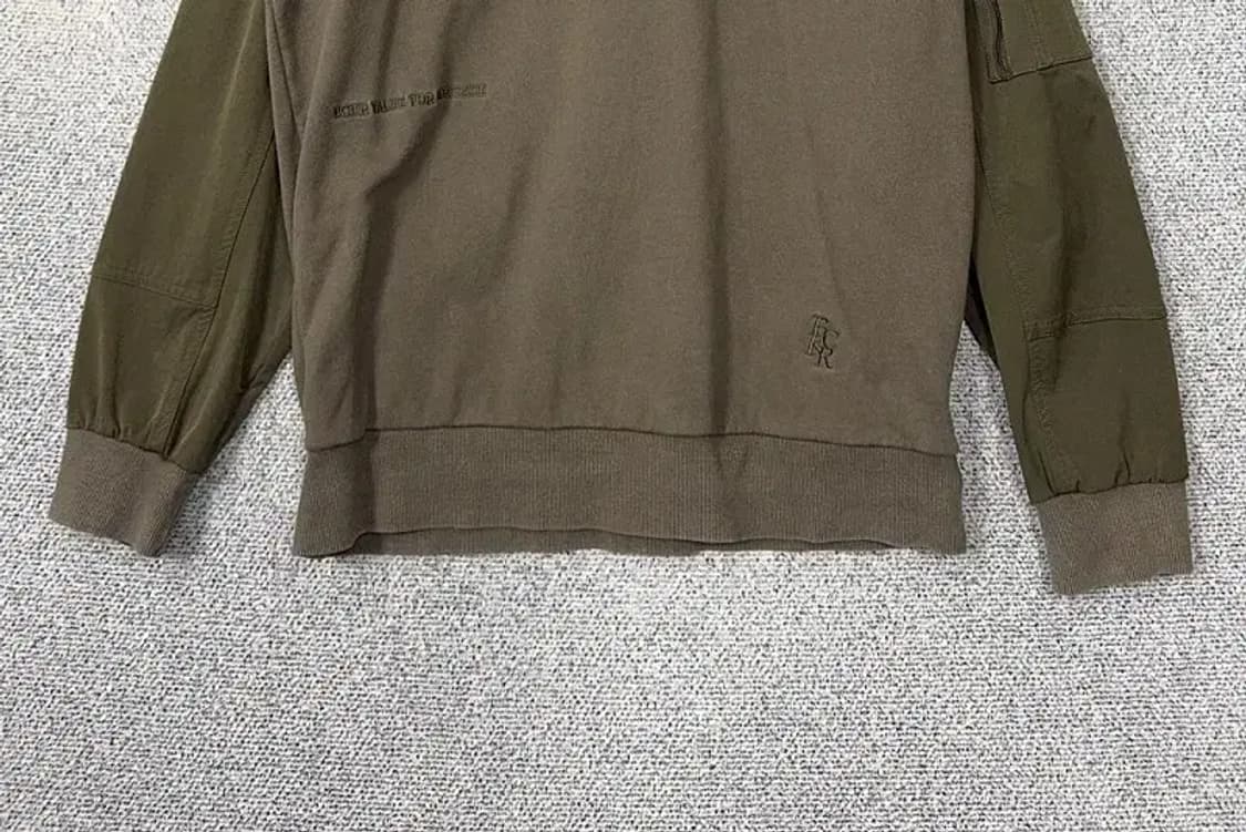 버커루 카키 자수 로고 맨투맨 M 상품이미지4