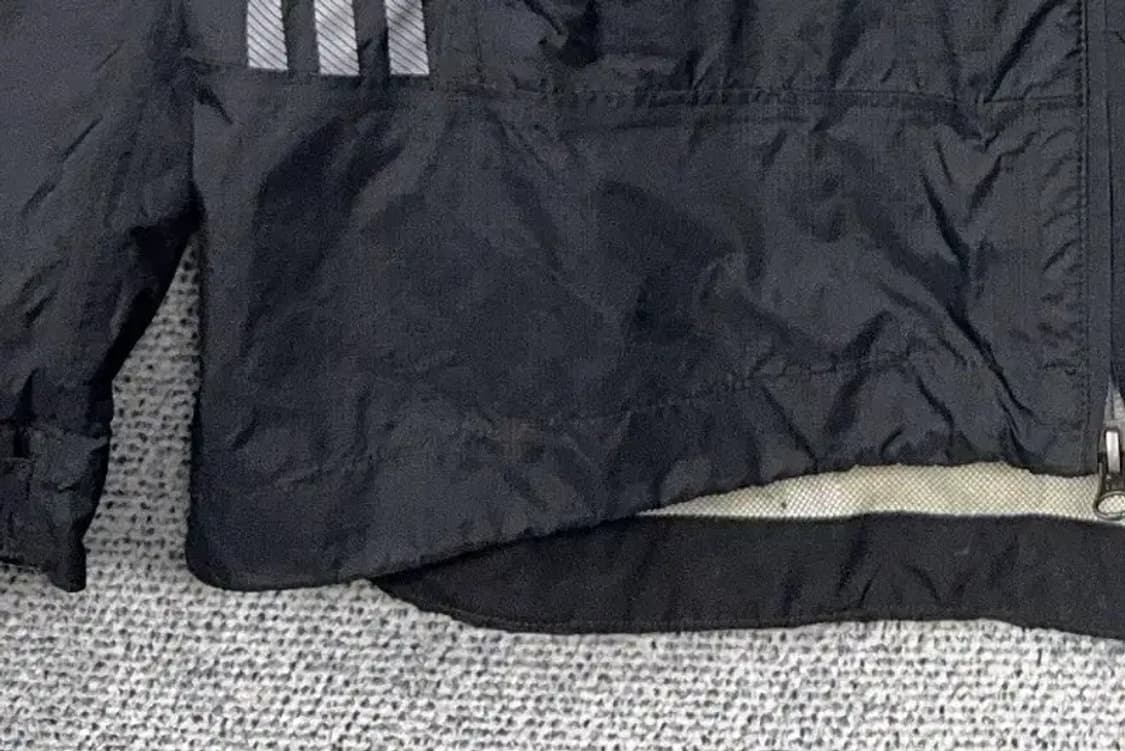 아디다스 블랙 로고 기능성 바람막이 105 상품이미지5