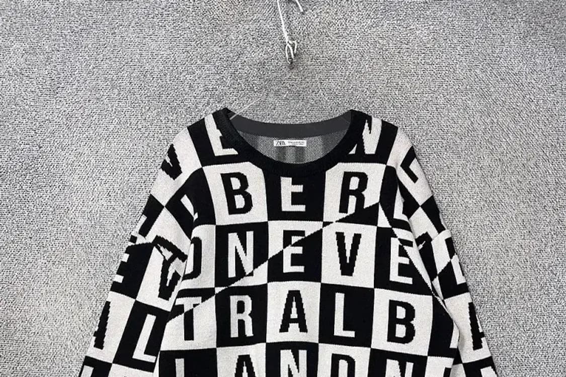 자라 블랙 빈티지 패턴 니트 M 상품이미지3