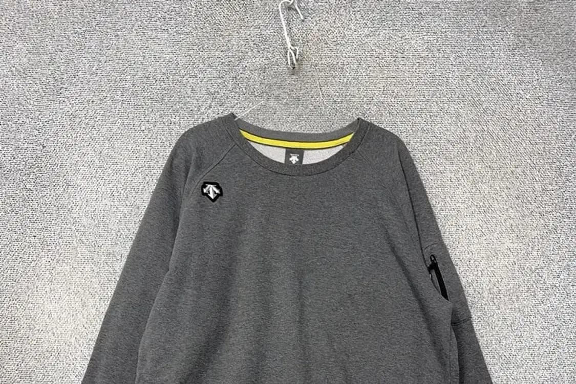 데상트 그레이 로고 맨투맨 L 상품이미지3