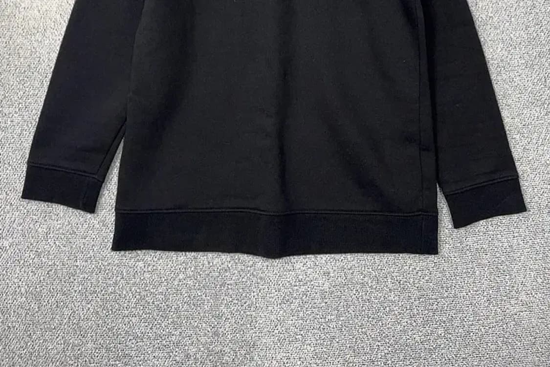 플라스틱아일랜드 블랙 오버핏 맨투맨 ONE SIZE 상품이미지4