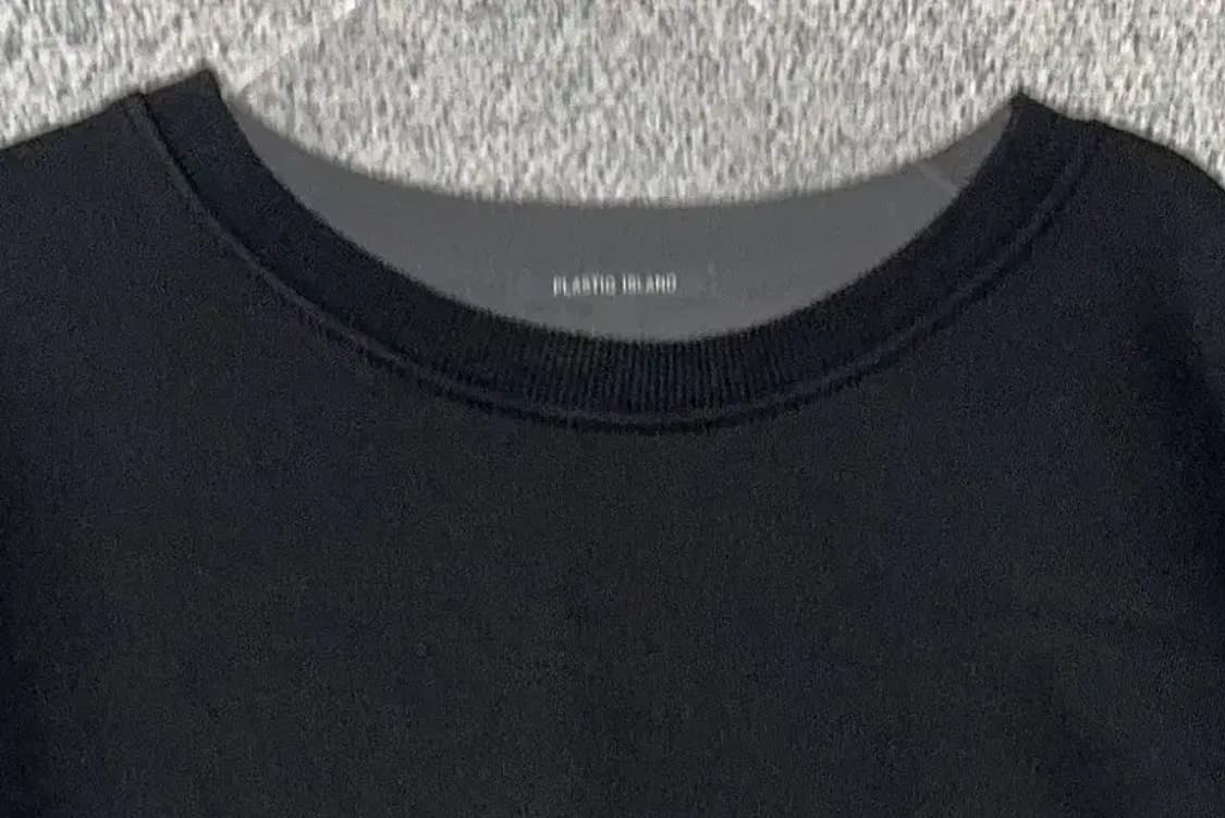 플라스틱아일랜드 블랙 오버핏 맨투맨 ONE SIZE 상품이미지5