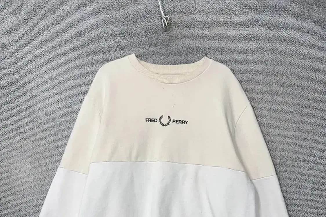 프레드페리 프린팅 크림 맨투맨 L 상품이미지3