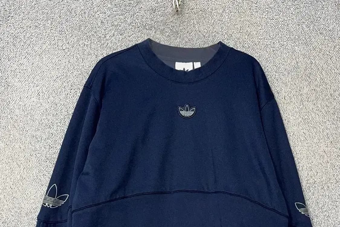 아디다스 네이비 센터 로고 맨투맨 L 상품이미지3