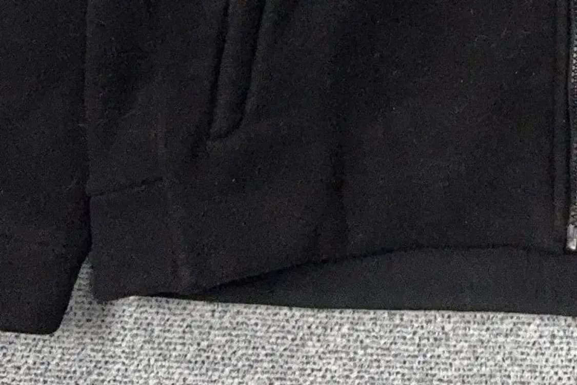 디스커버리 블랙 로고 플리스 후리스 110 상품이미지6