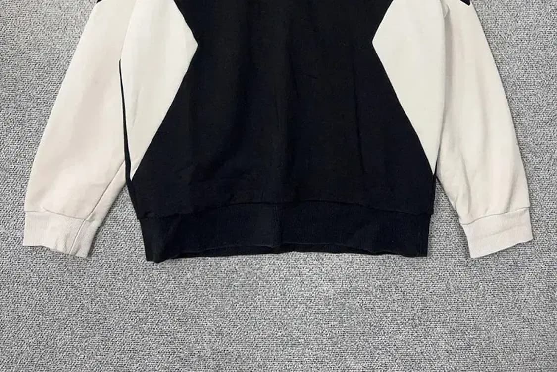 다이나핏 블랙 로고 맨투맨 XL 상품이미지4