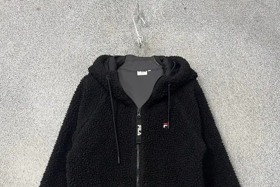 휠라 블랙 뽀글이 후리스 후드집업 SMALL 상품이미지3