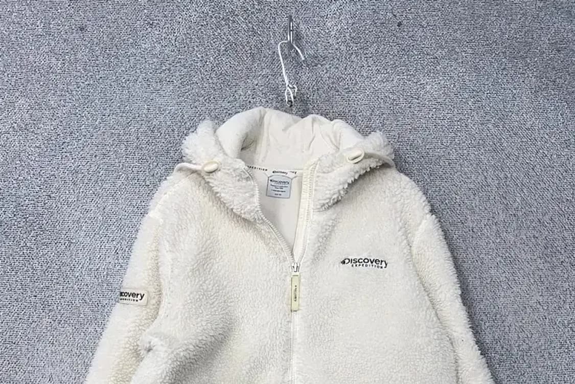 디스커버리 화이트 뽀글이 후리스 점퍼 95 상품이미지3