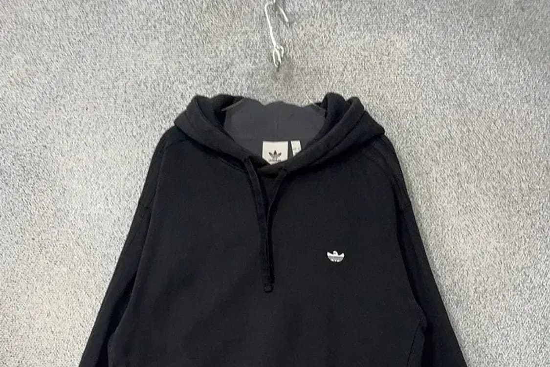 아디다스 블랙 불꽃 로고 후드티 M 상품이미지3