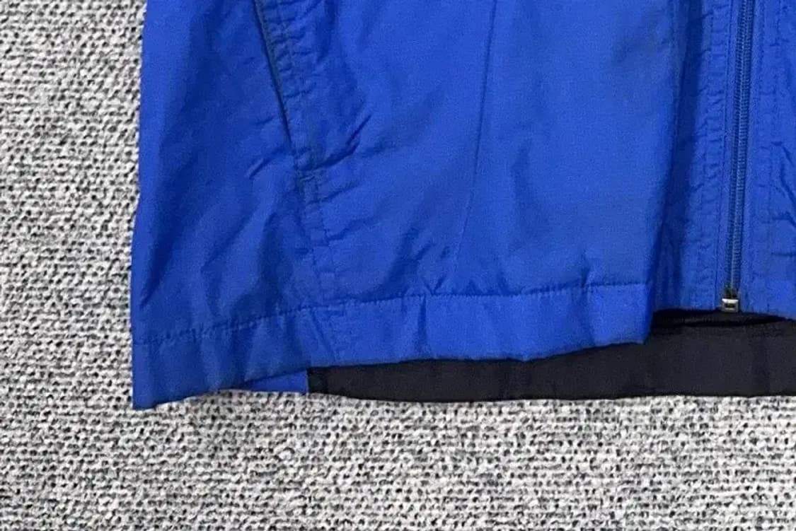 뉴발란스 블루 기능성 바람막이 조끼 110 상품이미지6