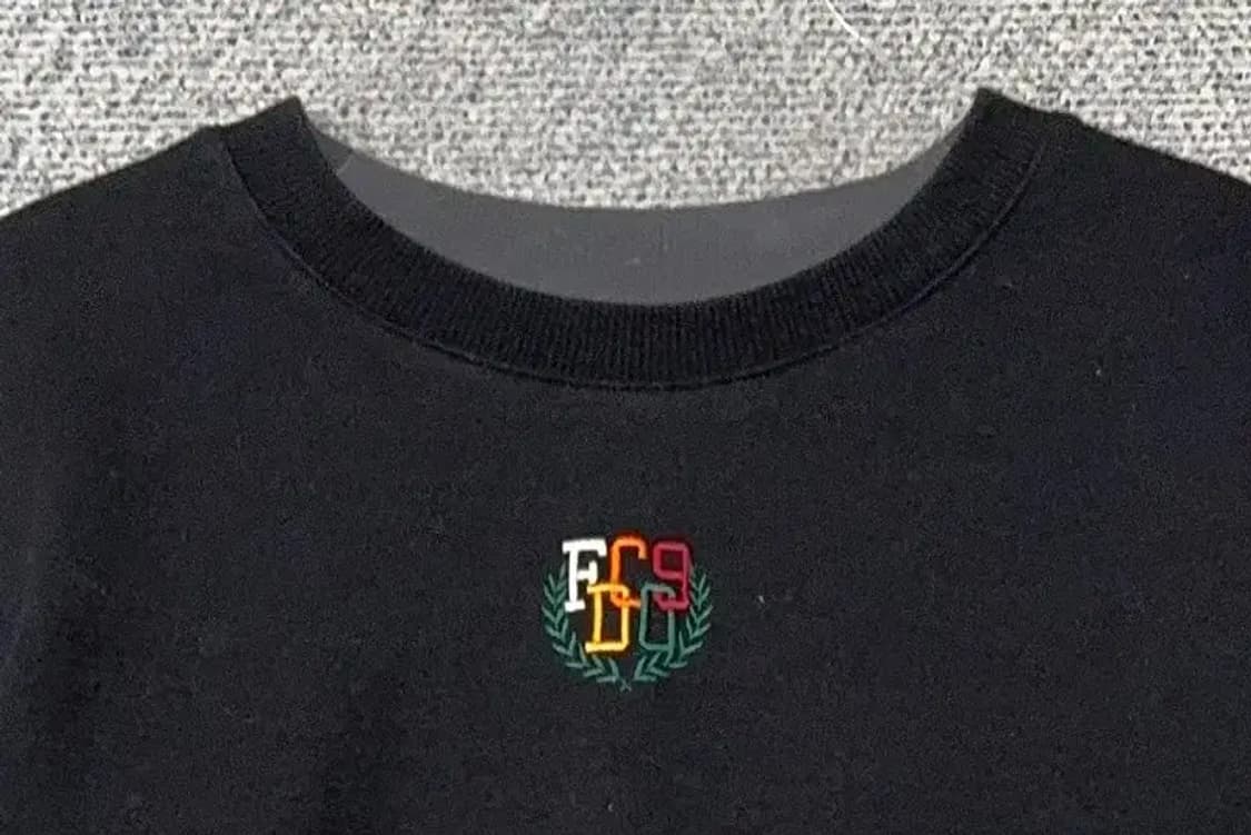 로맨틱크라운 블랙 프린팅 긴팔티 L 상품이미지5