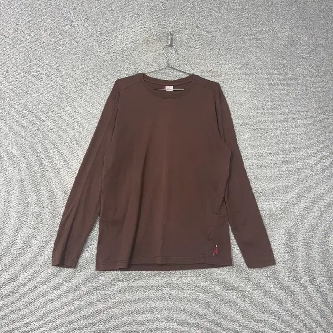 리바이스 브라운 긴팔티 100 상품이미지1