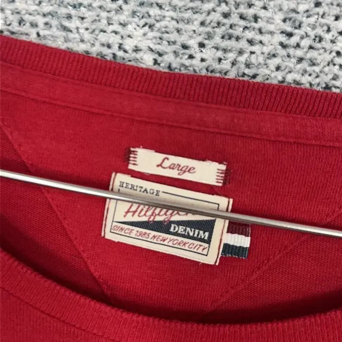 타미힐피거 빈티지 프린팅 슬리브 긴팔티 L 상품이미지3