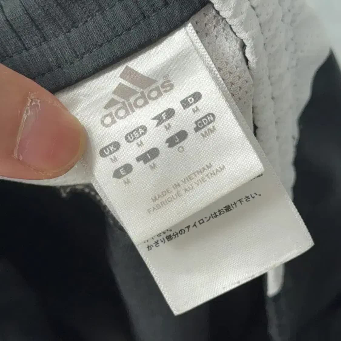 아디다스 로고 기능성 반바지 M 상품이미지3