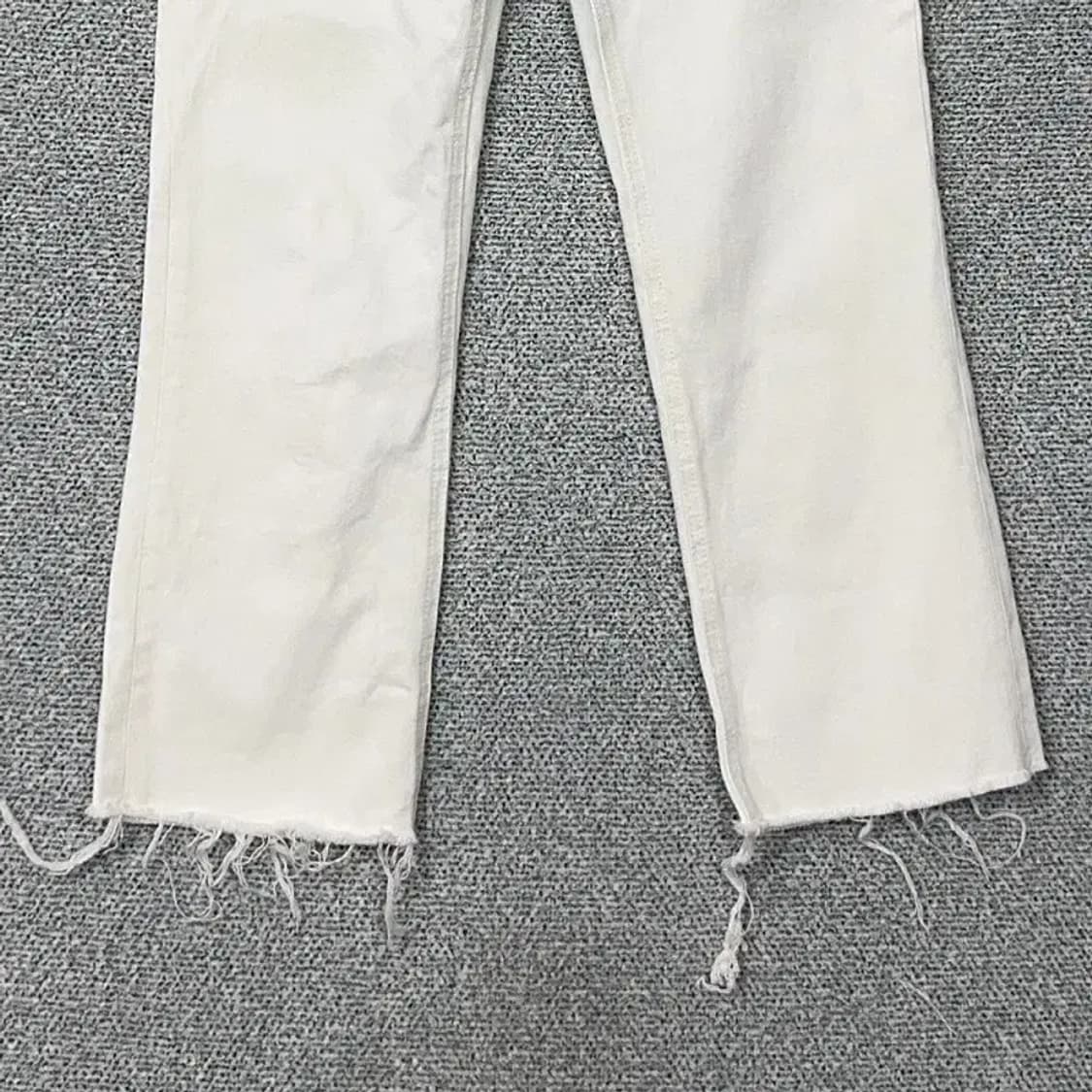 자라 여성 화이트 크롭진 26 상품이미지4