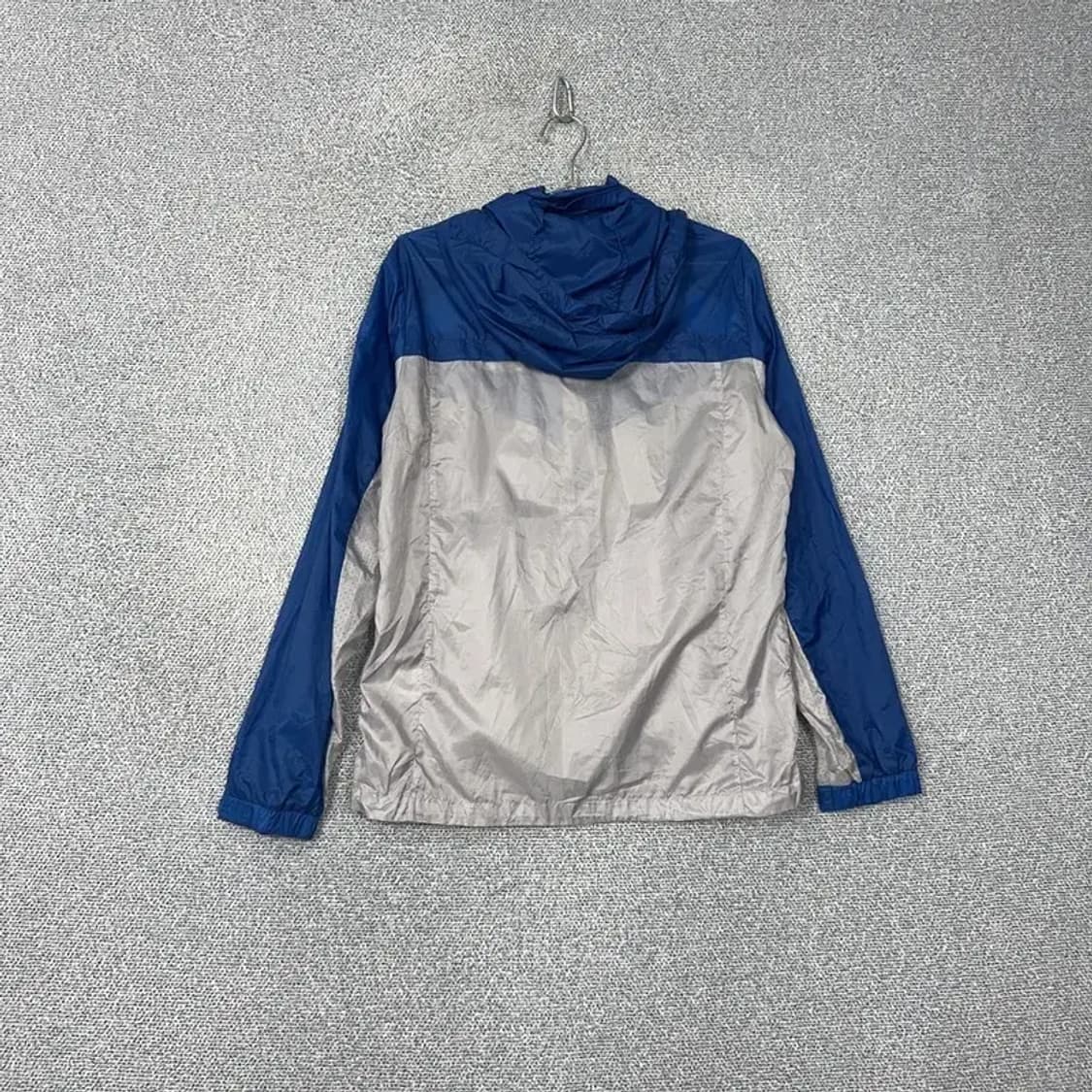 아이더 로고 기능성 바람막이 L 상품이미지2