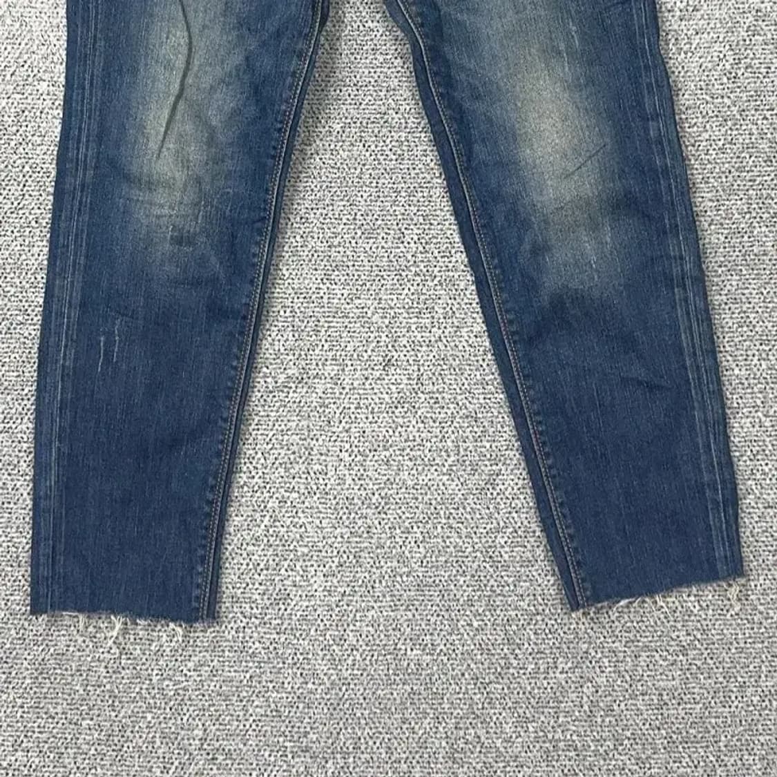 게스 골드로고 여성 데님팬츠 25 상품이미지4