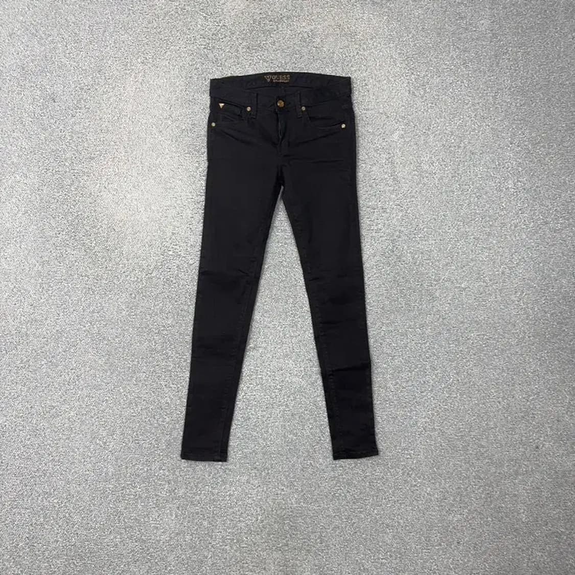 게스 골드로고 블랙 스키니진 26 상품이미지1