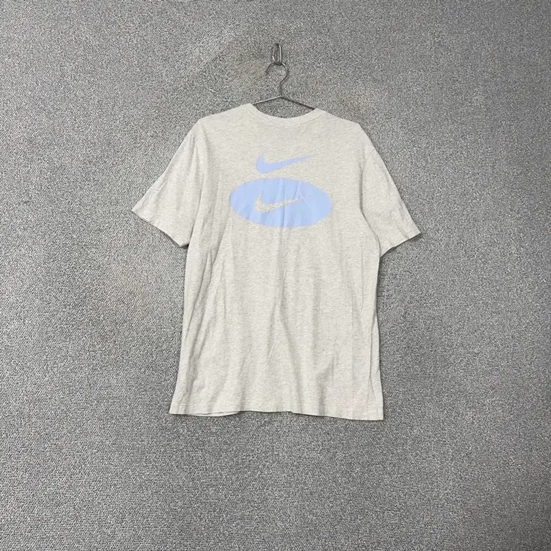 나이키 연하늘 로고 반팔티 XL 상품이미지2