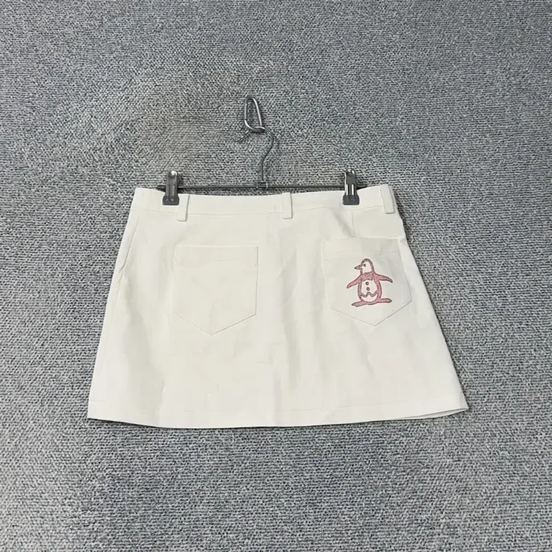 먼싱웨어 로고 화이트 기능성 스커트 67-94 상품이미지2