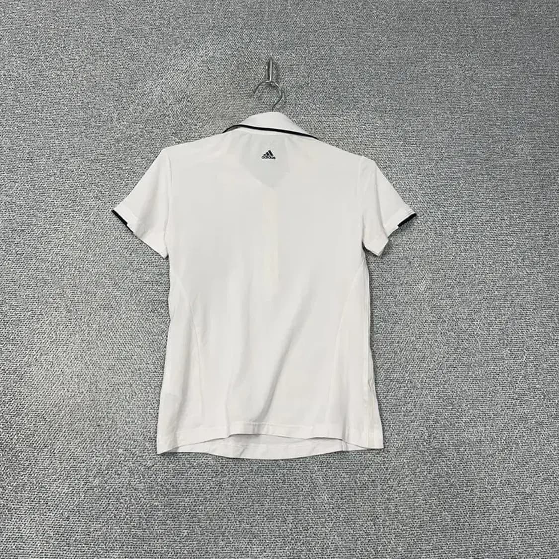 아디다스 여성 화이트 기능성 반팔 카라티 XS 상품이미지2