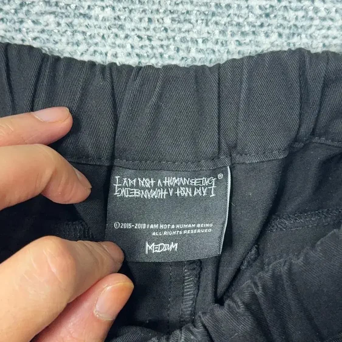 아임낫어휴먼비잉 레터링 로고 반바지 M 상품이미지4