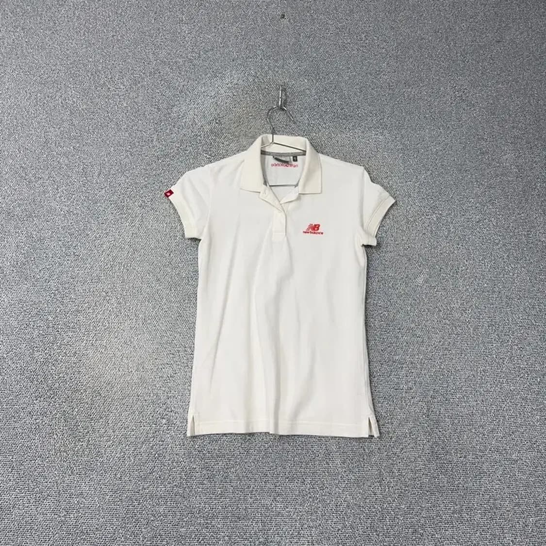 뉴발란스 로고 여성 화이트 반팔 카라티 S 상품이미지1