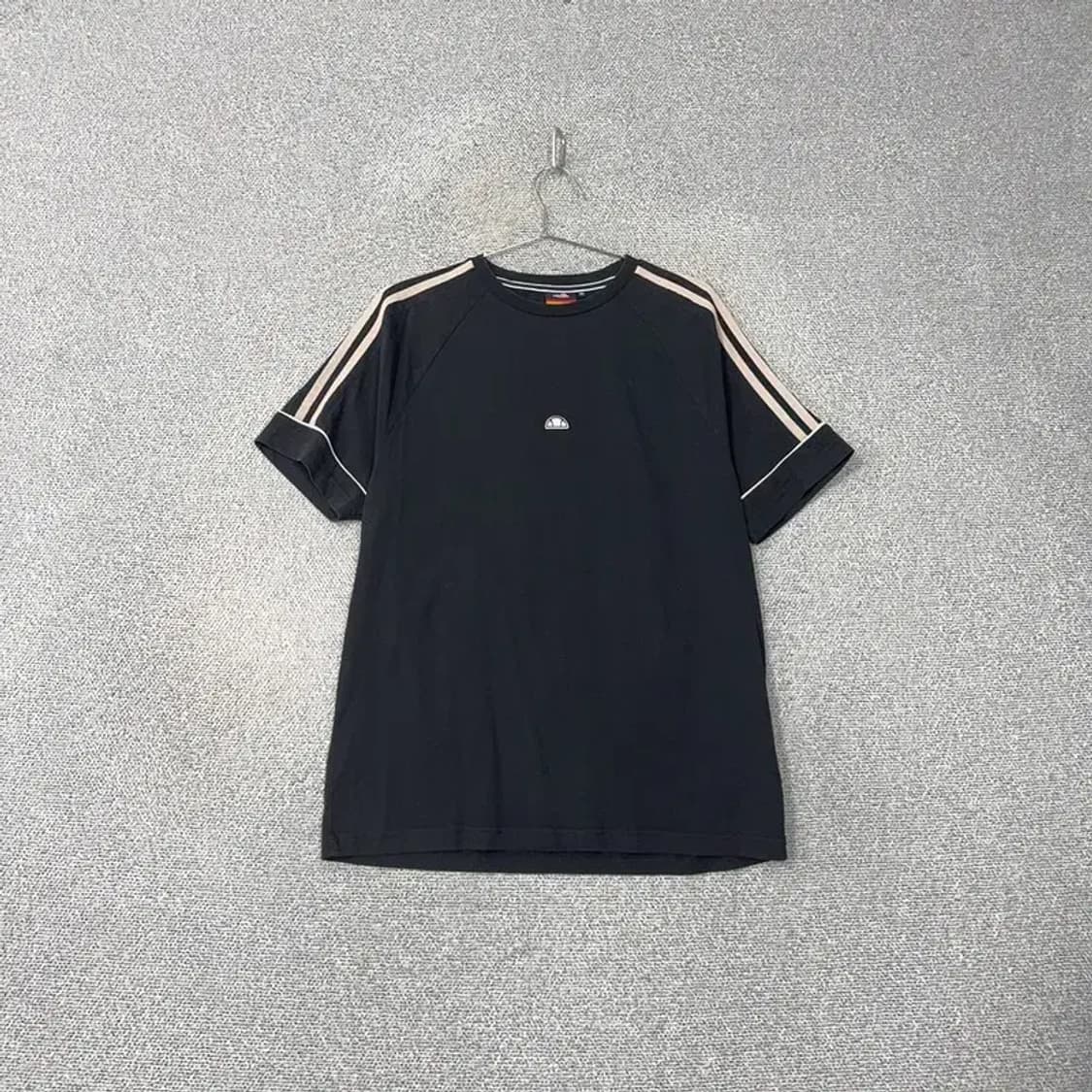 엘레쎄 센터로고 사이드라인 오버핏 반팔티 90 상품이미지1