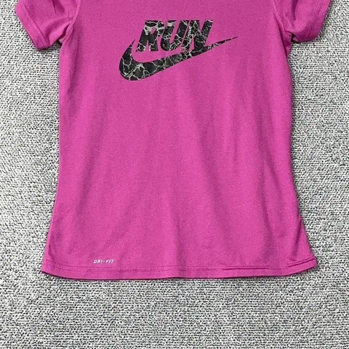 나이키 러닝 스우시 숏 반팔티 S 상품이미지4