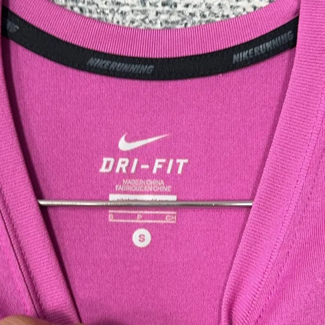 나이키 러닝 스우시 숏 반팔티 S 상품이미지5